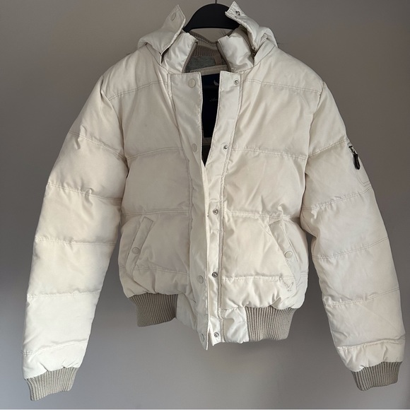 American Eagle White Puffer Jacket - Picture 1 of 3